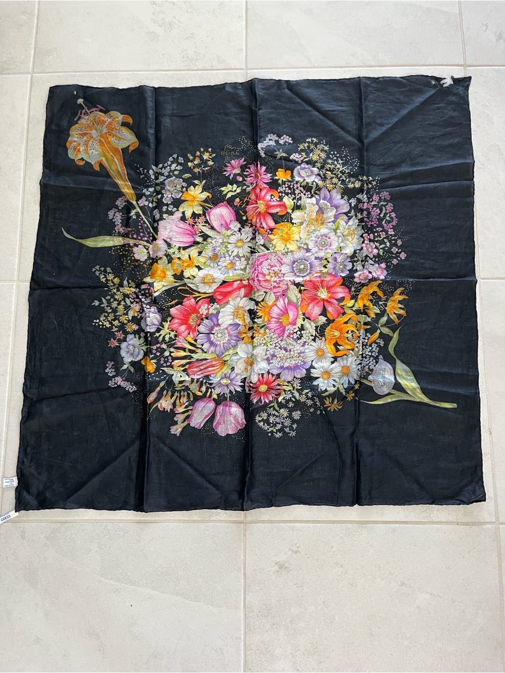 Gucci Linen Black Floral Scarf